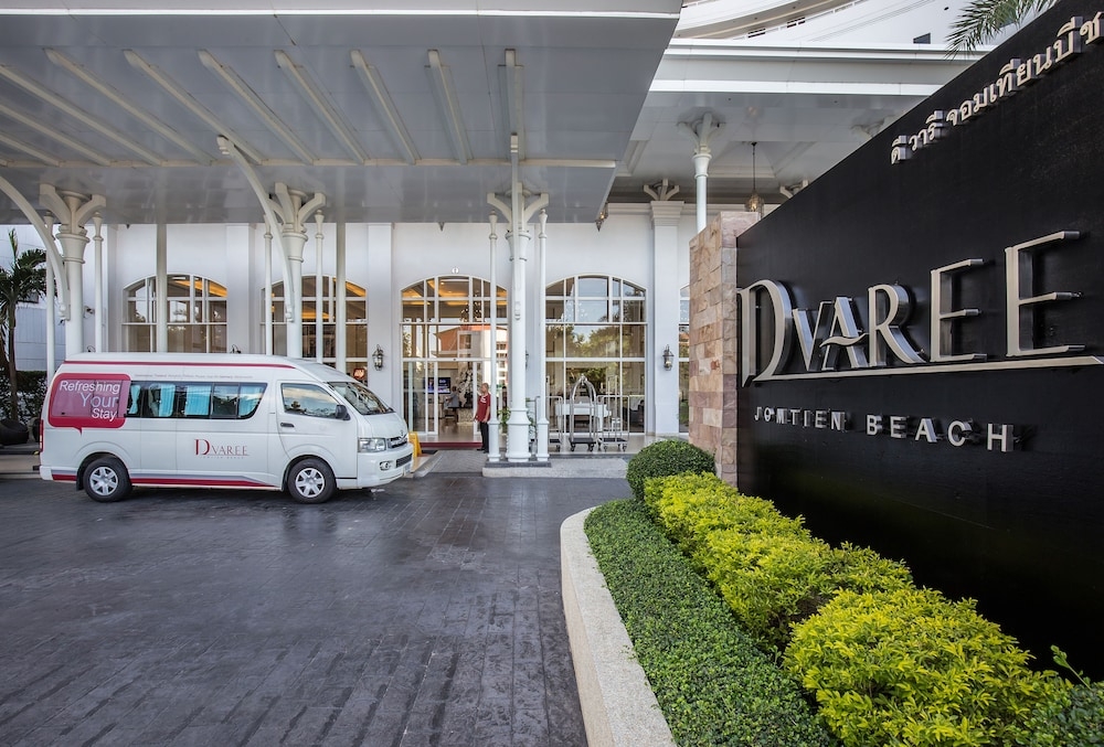 숙박 시설 입구