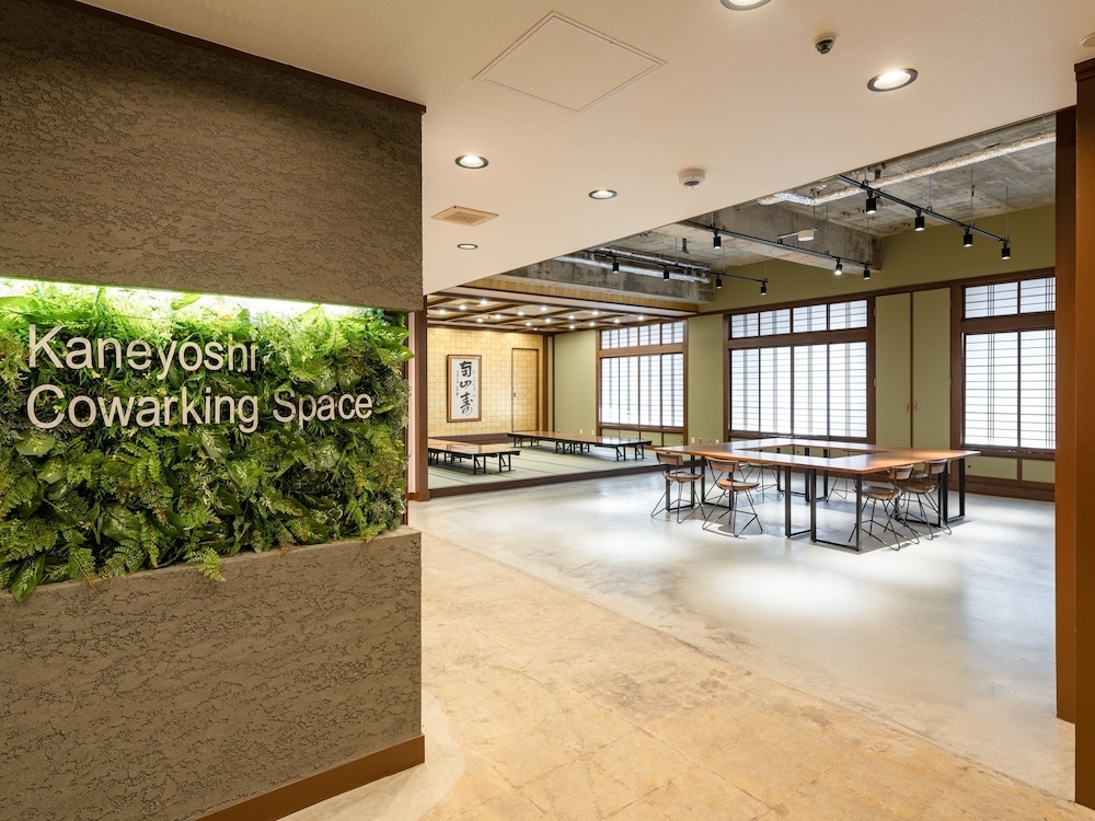 숙박 시설 내 편의 시설/서비스