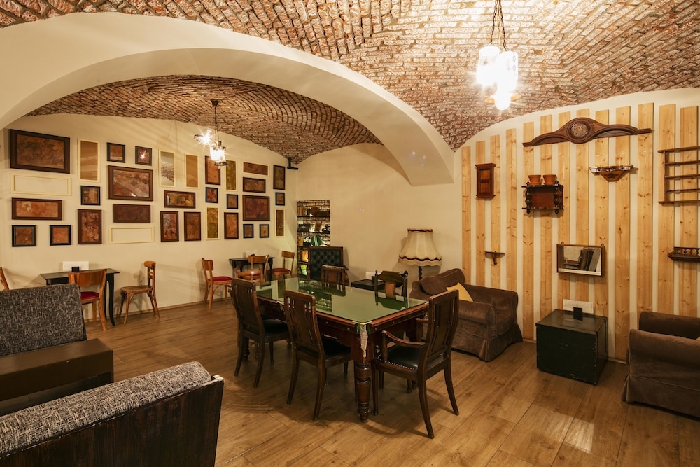 객실 내 식사 공간