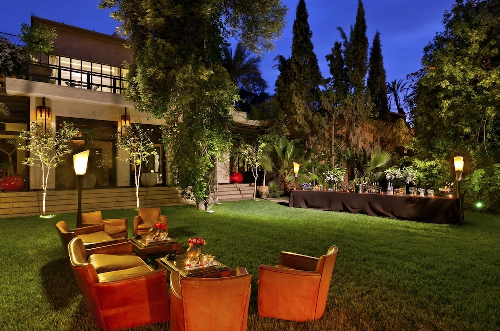 숙박 시설 구내