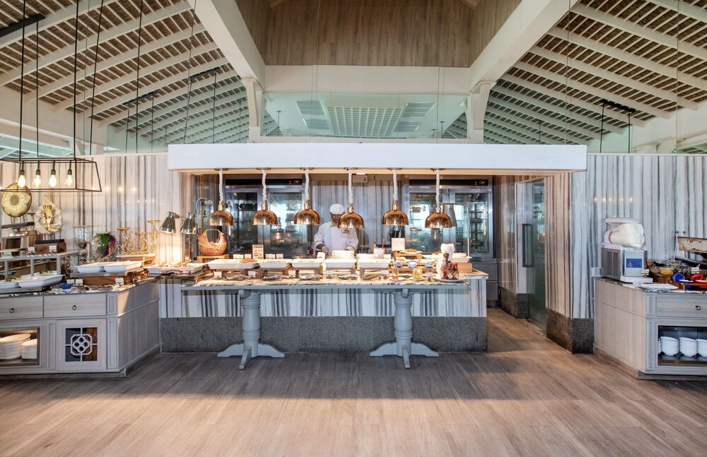 뷔페 아침 식사