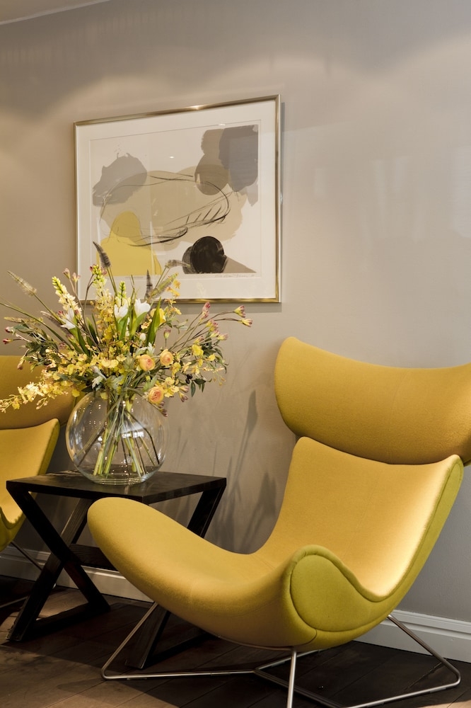 로비 좌석 공간