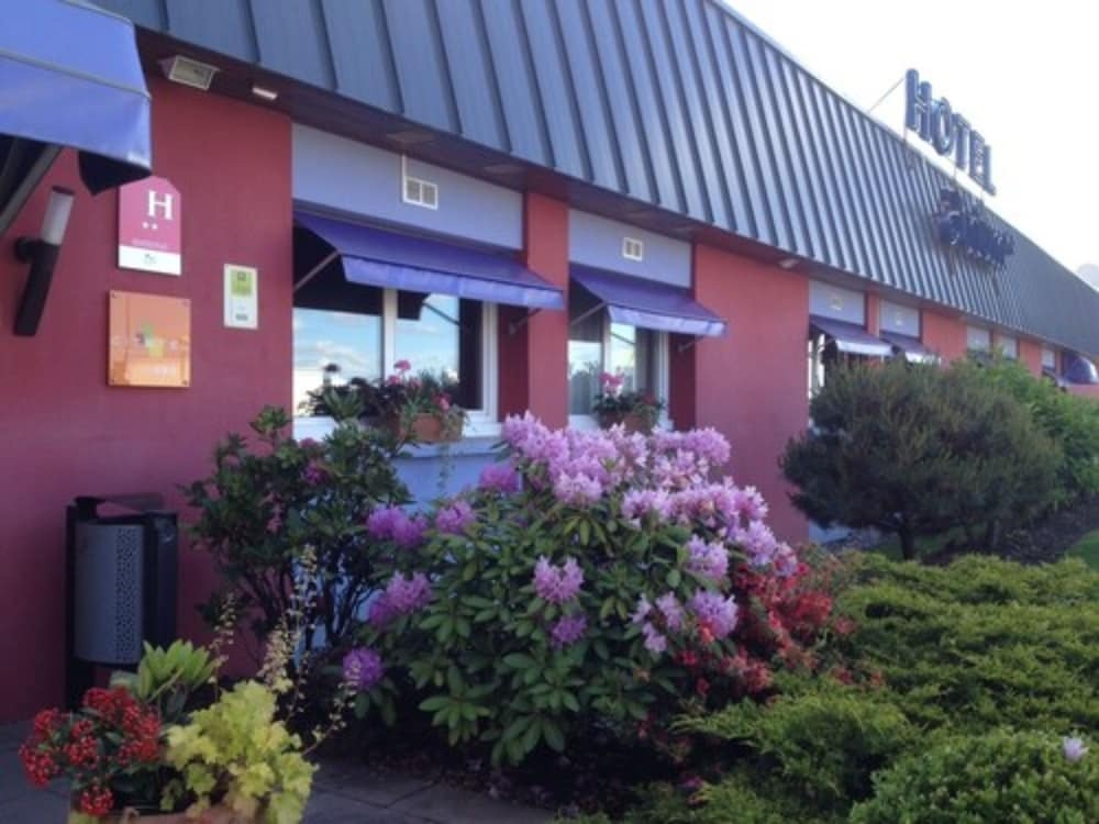 숙박 시설 입구