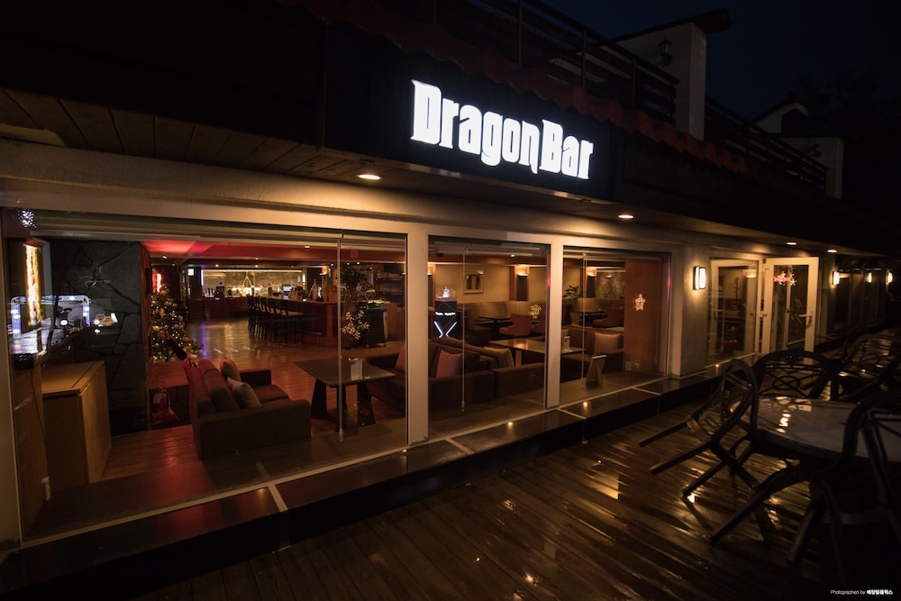 바(숙박 시설 내)