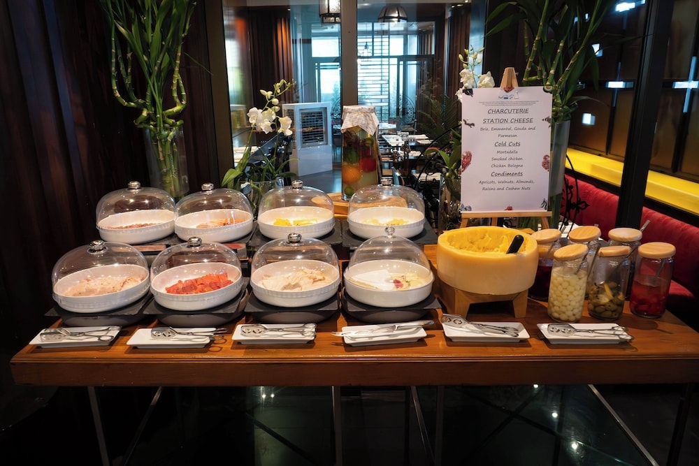 뷔페 아침 식사