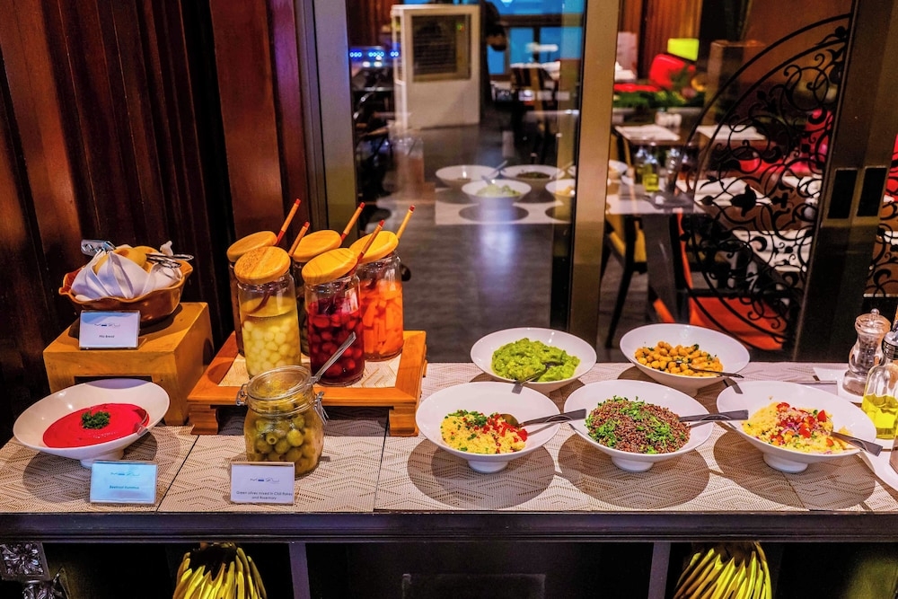 뷔페 아침 식사