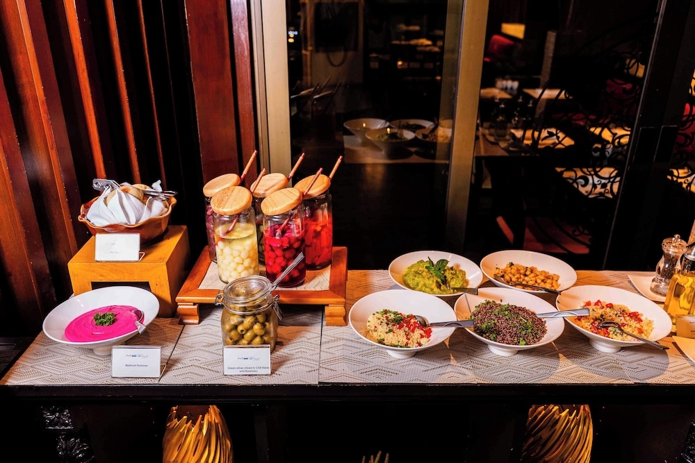 뷔페 아침 식사