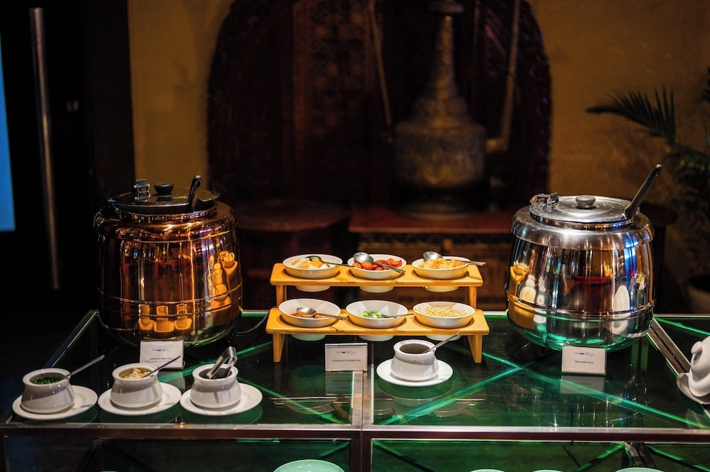 뷔페 아침 식사