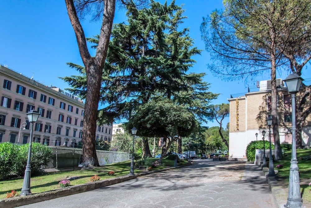 숙박 시설 입구