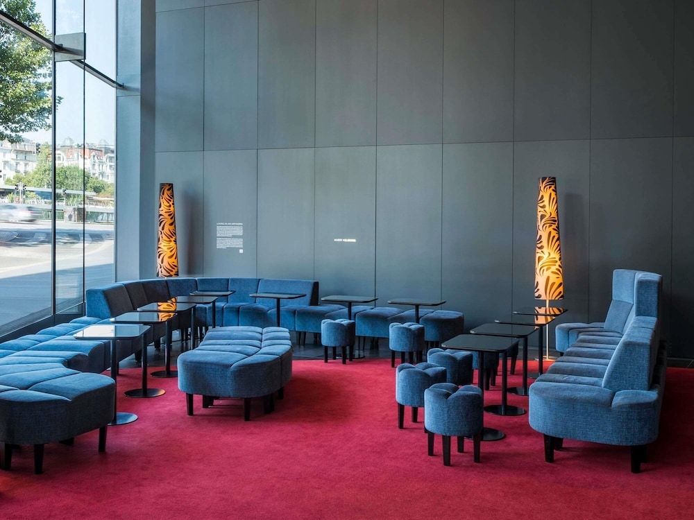 로비 좌석 공간