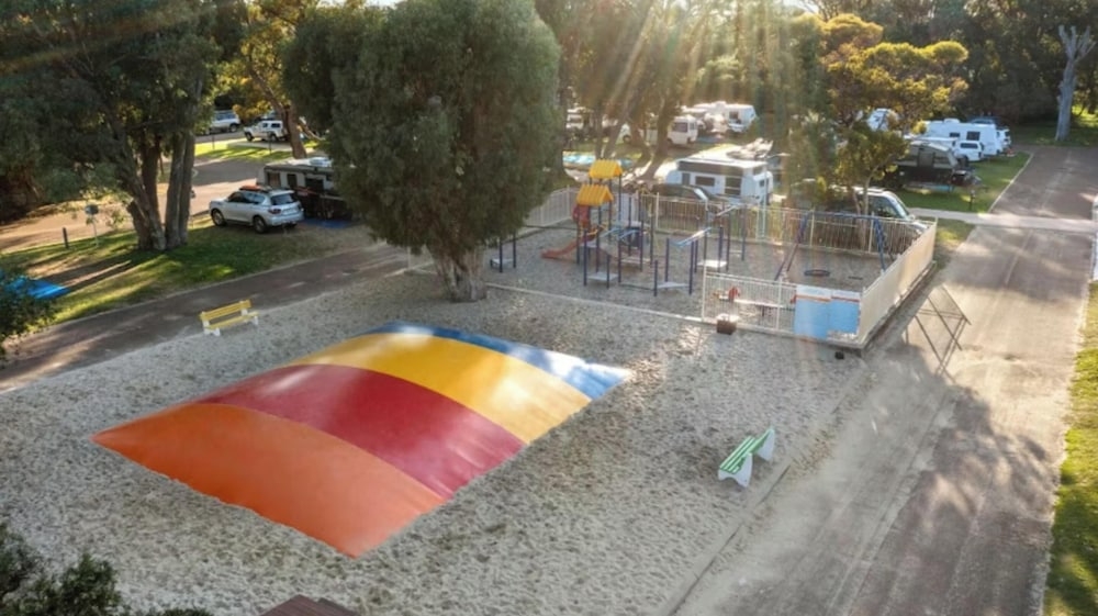 어린이 놀이 공간 - 야외