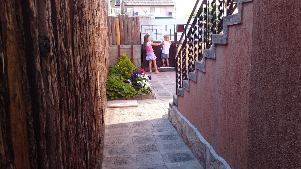 숙박 시설 구내