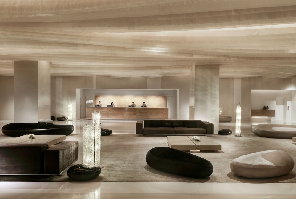 로비 좌석 공간