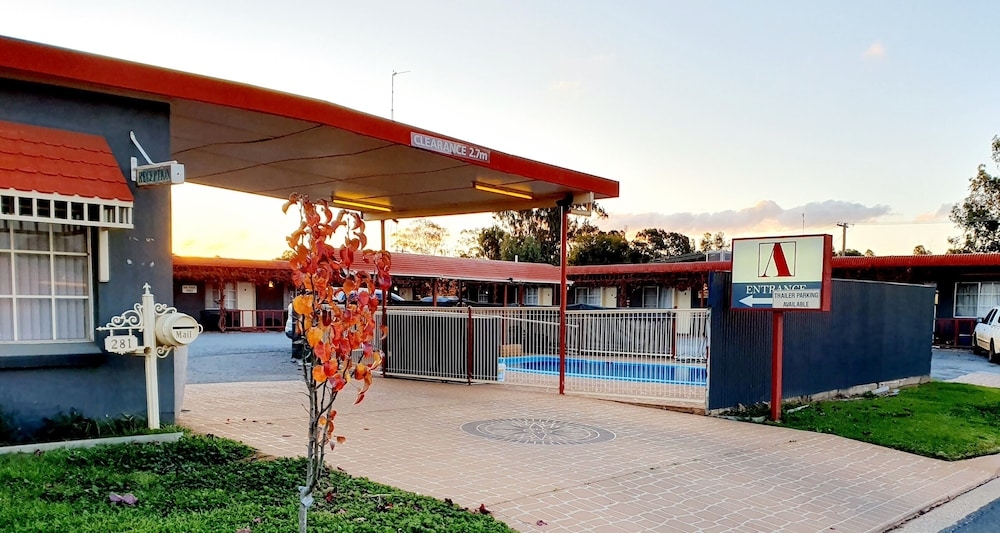 숙박 시설 정면