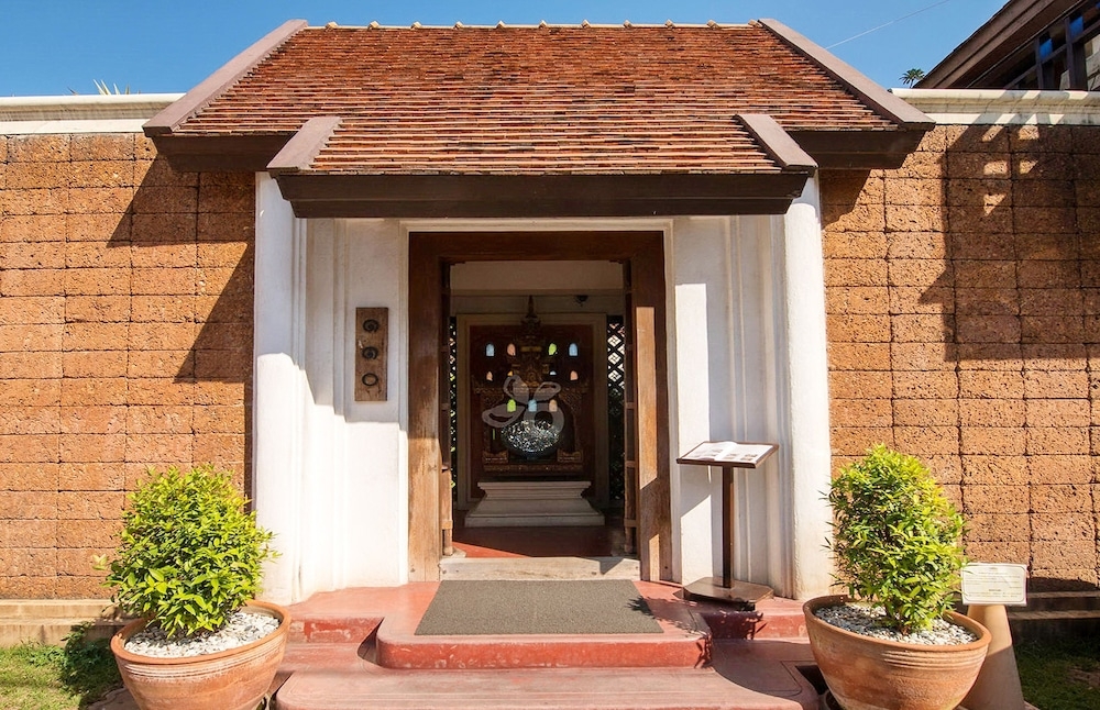 숙박 시설 입구