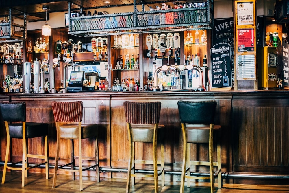 바(숙박 시설 내)