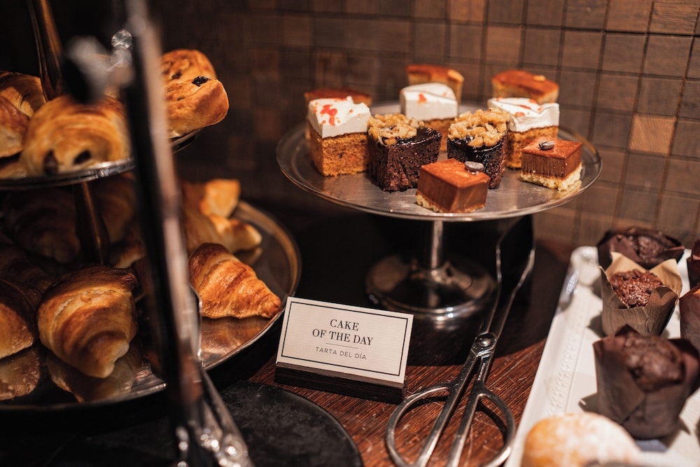 뷔페 아침 식사