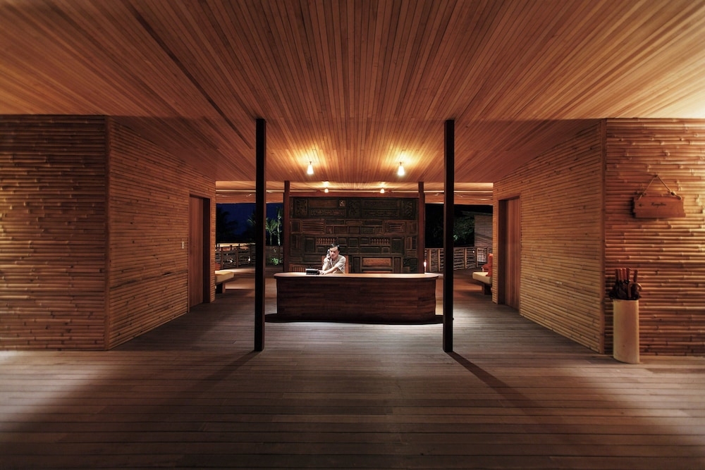 숙박 시설 입구