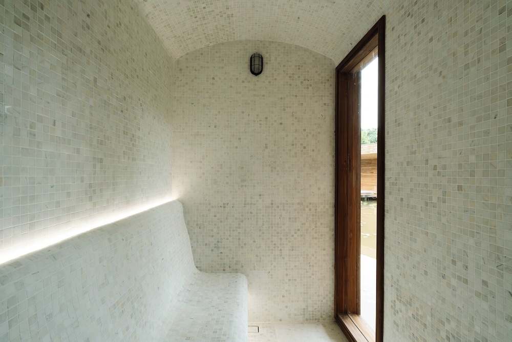 숙박 시설 내 편의 시설/서비스