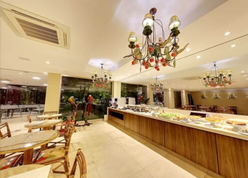 뷔페 아침 식사