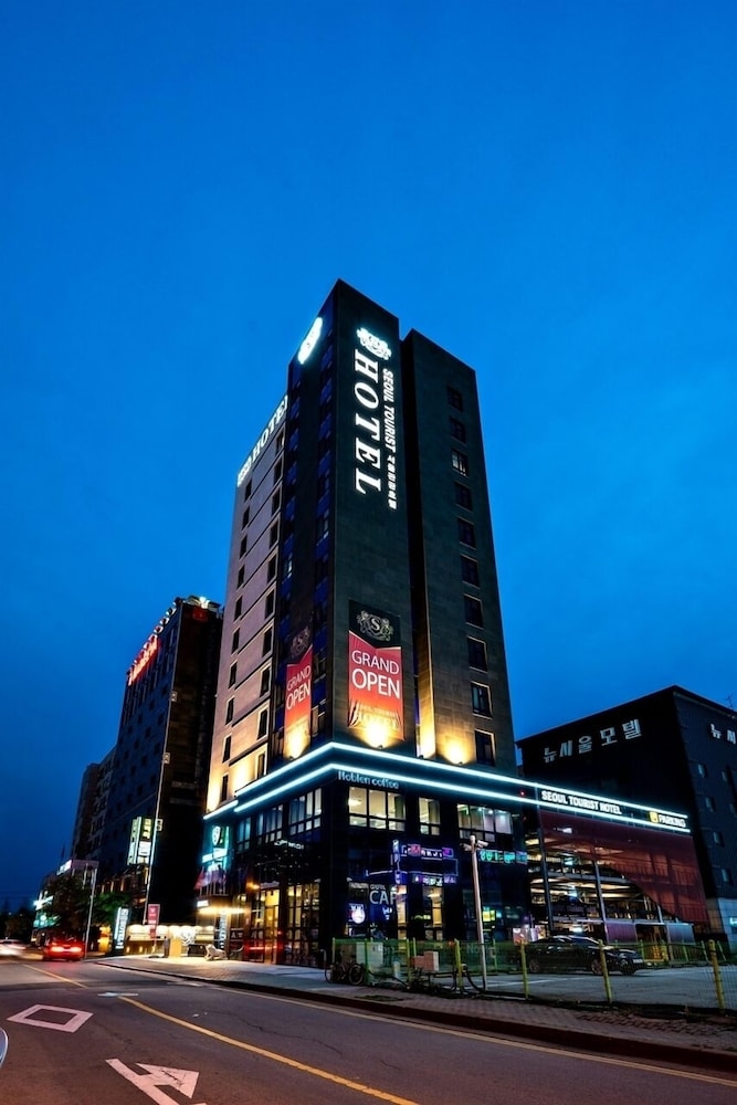 숙박 시설 정면