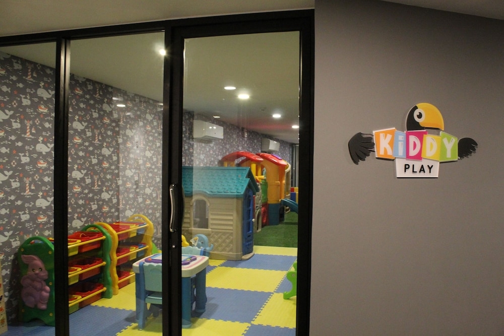 어린이 놀이 공간 - 실내