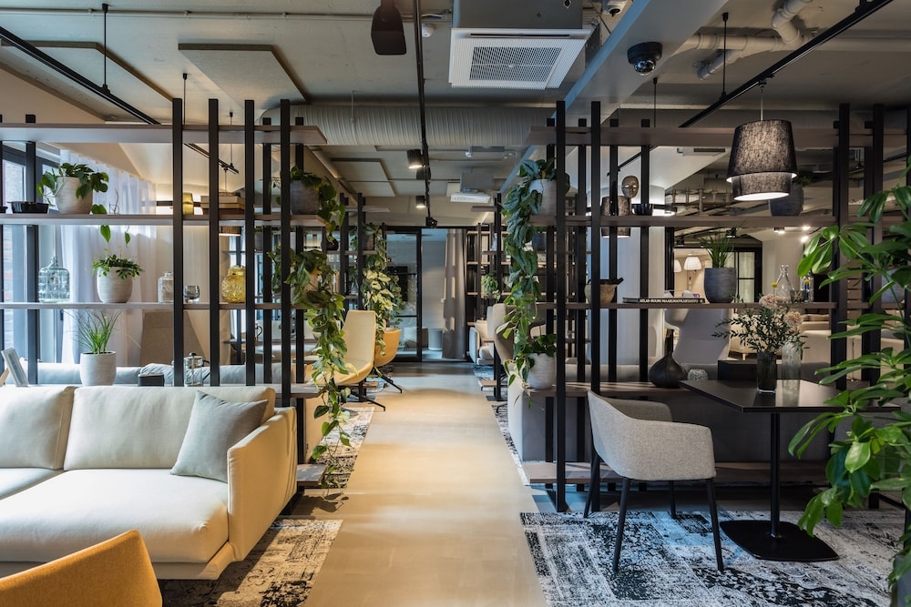 로비 좌석 공간