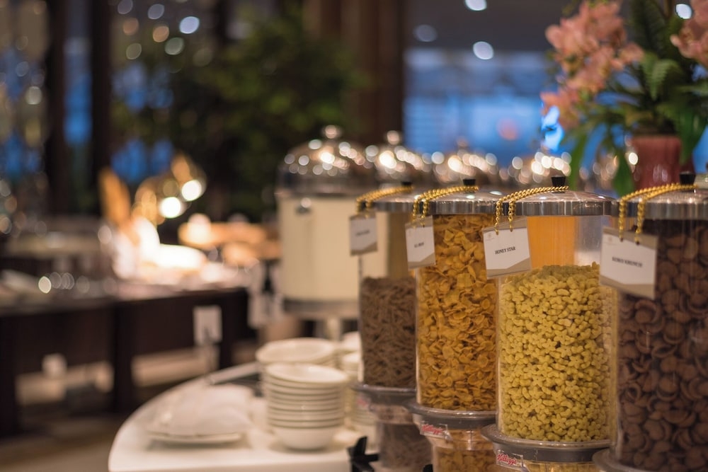 뷔페 아침 식사