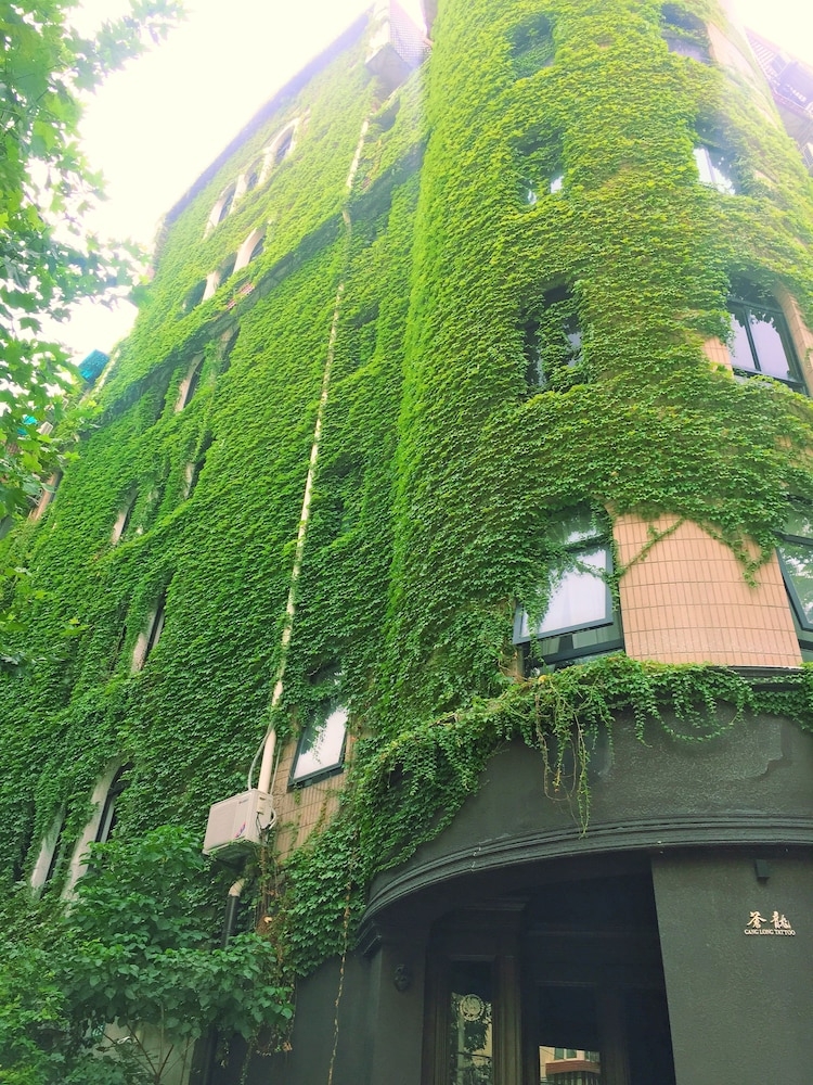 숙박 시설 입구