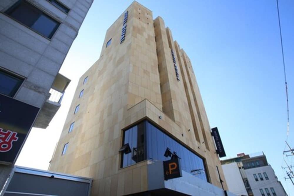 숙박 시설 정면