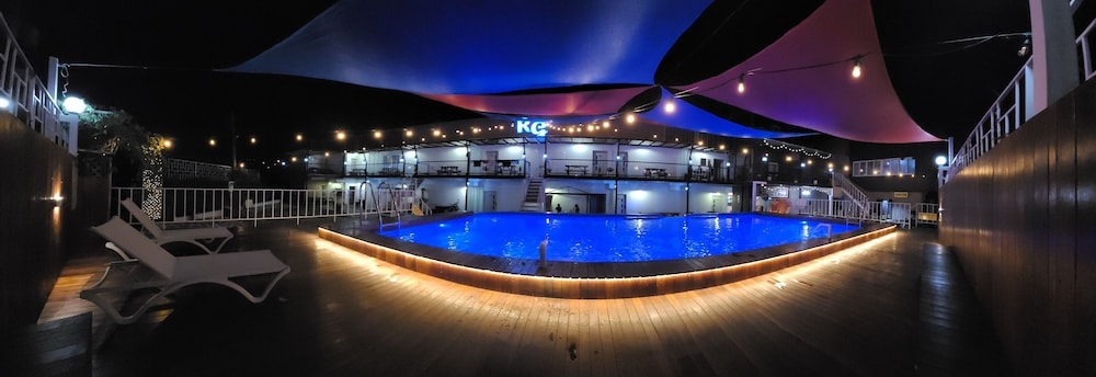 숙박 시설 정면