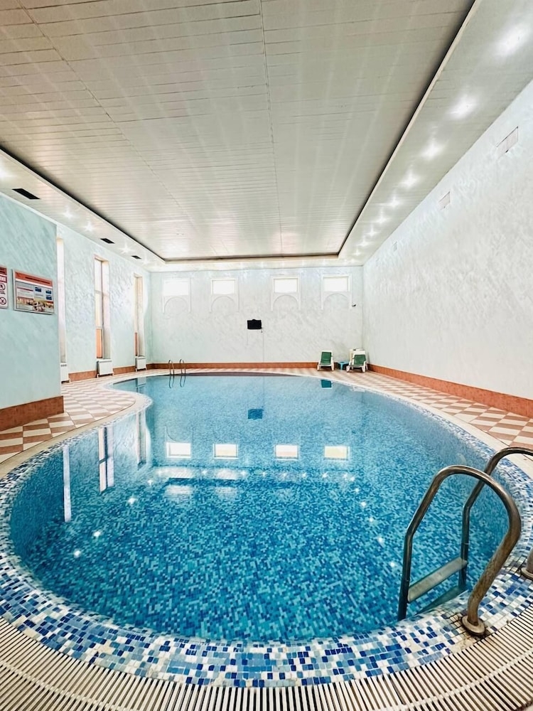 실내/야외 수영장