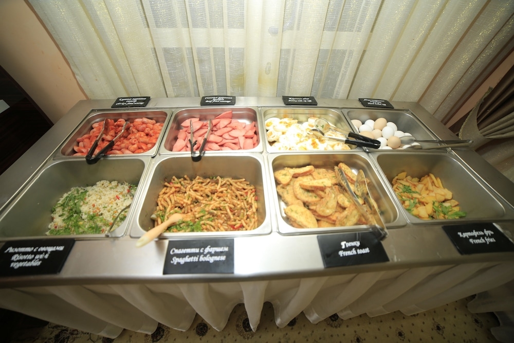 뷔페 아침 식사