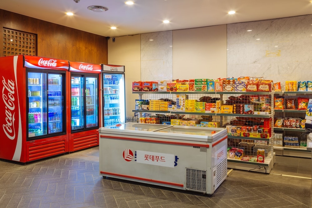 숙박 시설 내 편의 시설/서비스