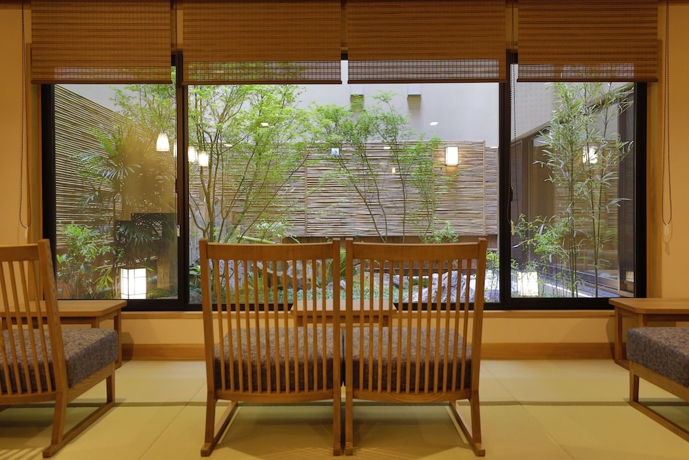 숙박 시설 내 편의 시설/서비스