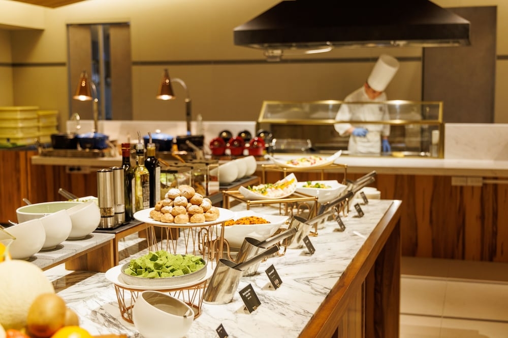 뷔페 아침 식사