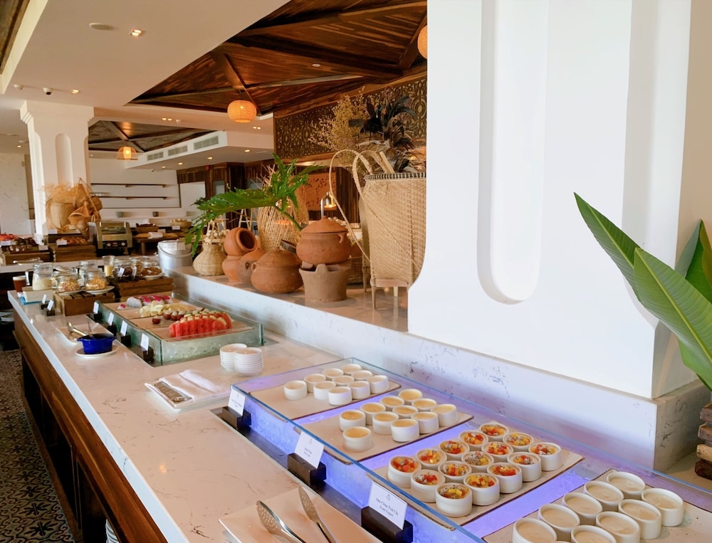 뷔페 아침 식사