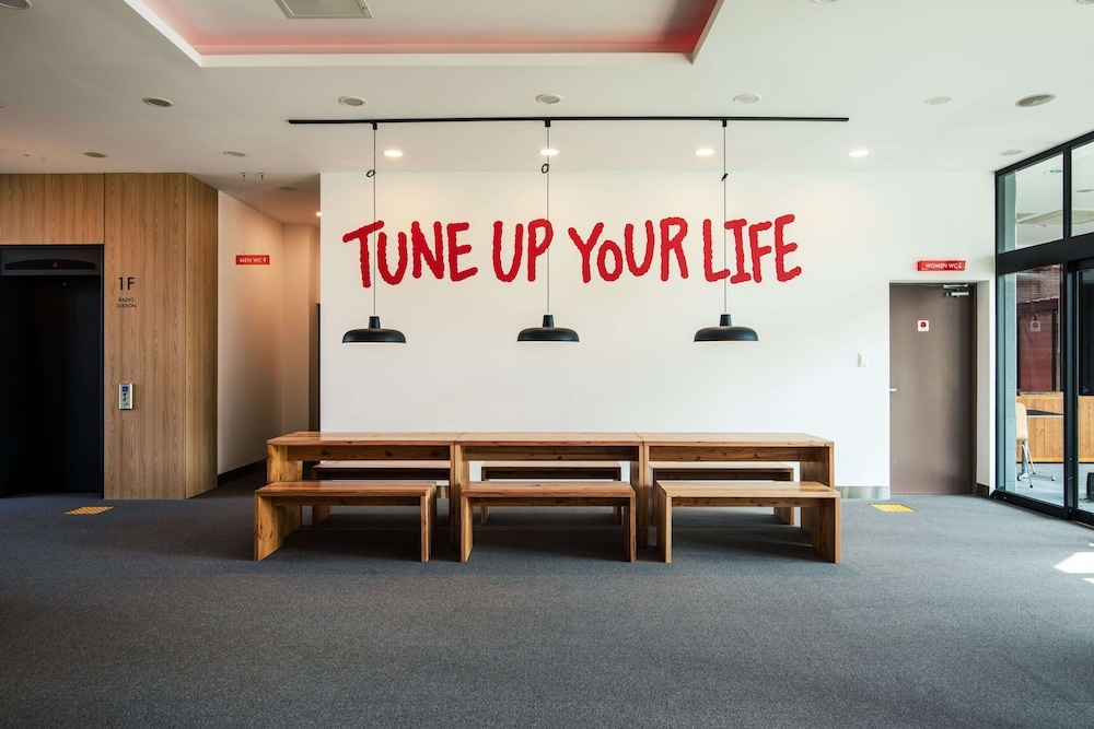 로비 좌석 공간