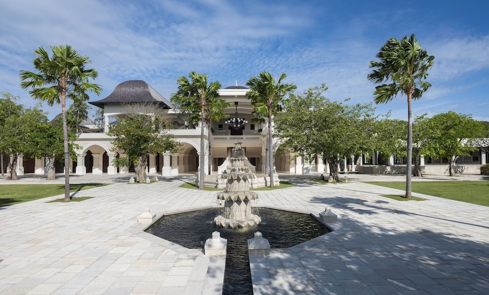 숙박 시설 입구