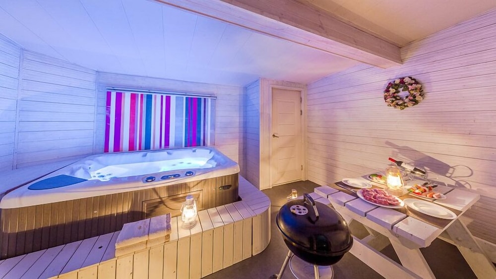 전용 스파 욕조