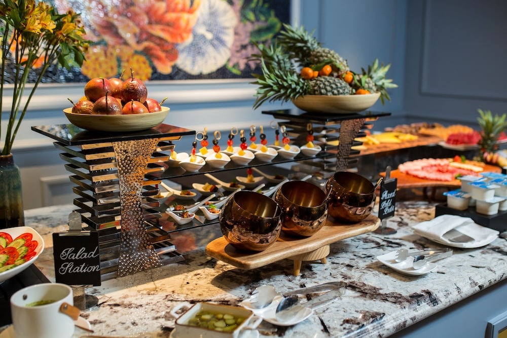 뷔페 아침 식사