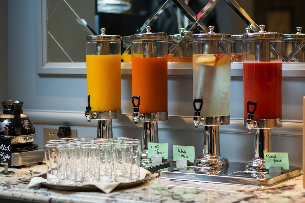 뷔페 아침 식사