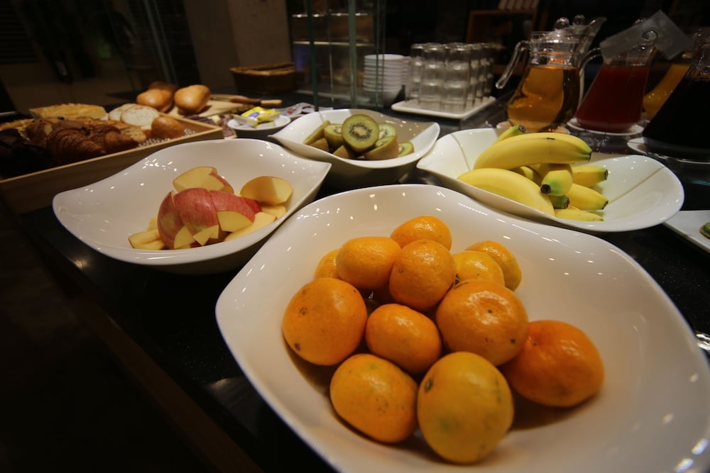 뷔페 아침 식사