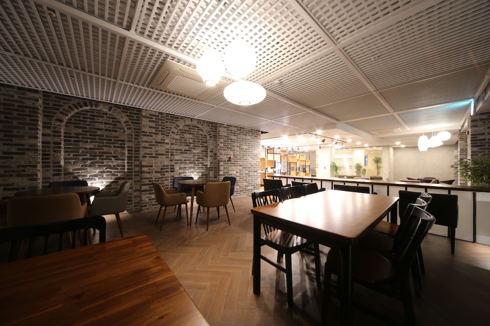 뷔페 아침 식사