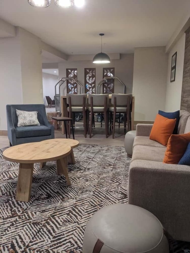 숙박 시설 정면