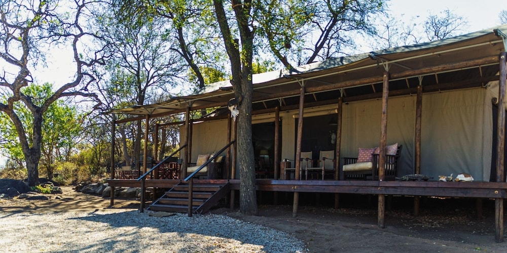 숙박 시설 정면