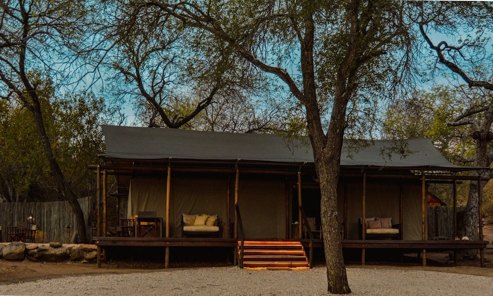 숙박 시설 정면