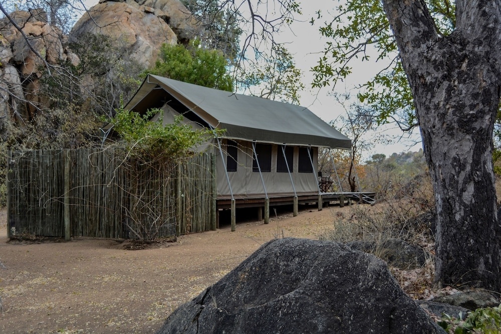 숙박 시설 구내