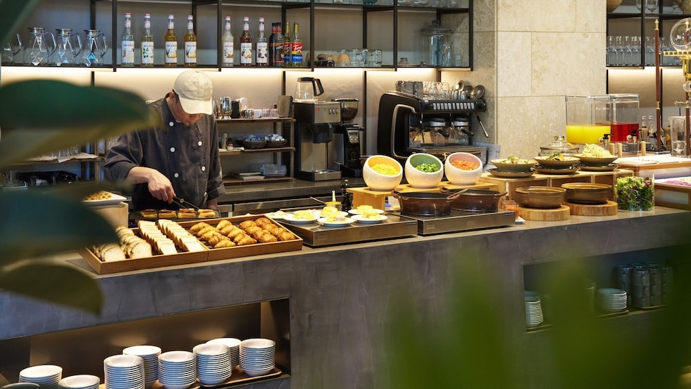 뷔페 아침 식사