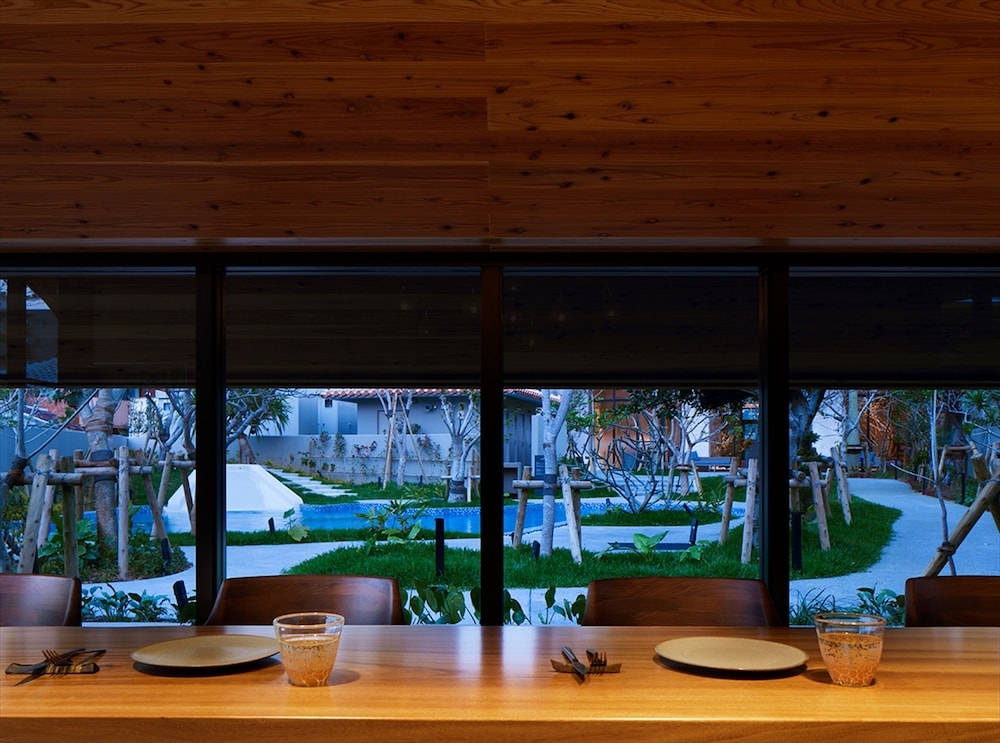 숙박 시설 내 편의 시설/서비스